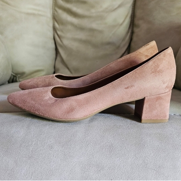 Aquatalia Pale/Petal Pink Suede Preppy Elegant Chic Square heel Shoes sz 7.5 - Picture 9 of 9